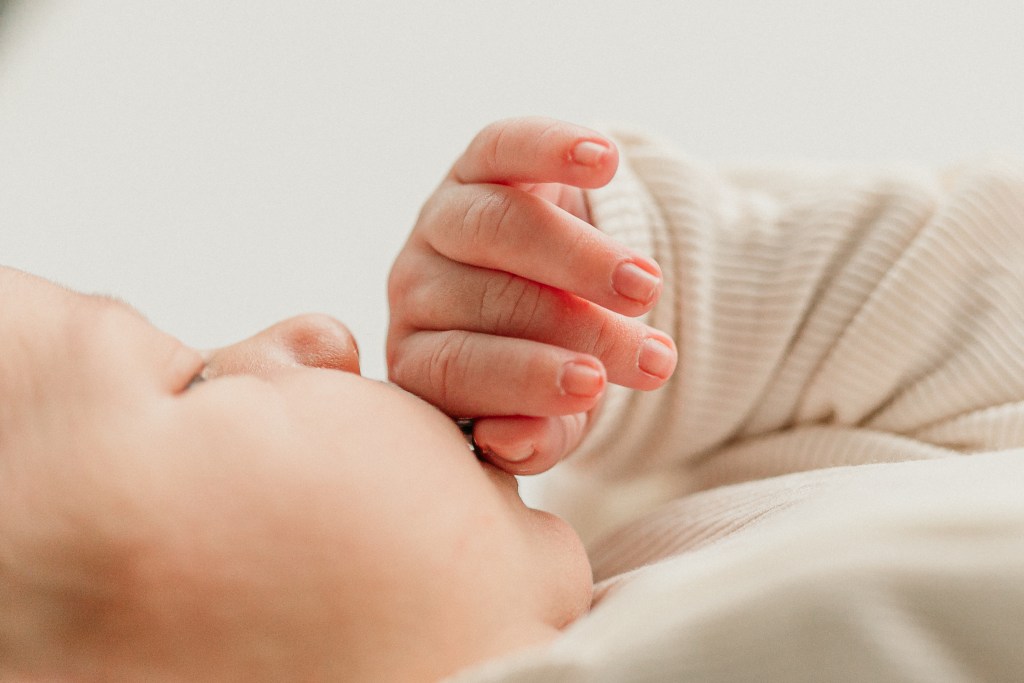 eugene oregon newborn photography session