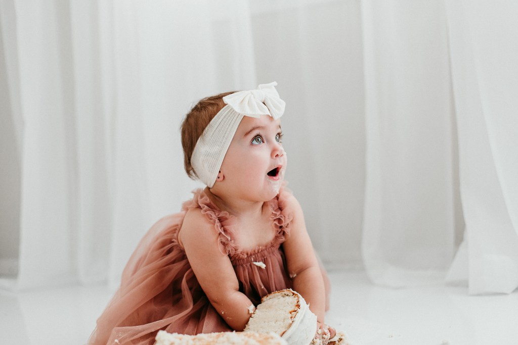 eugene oregon cake smash photography session